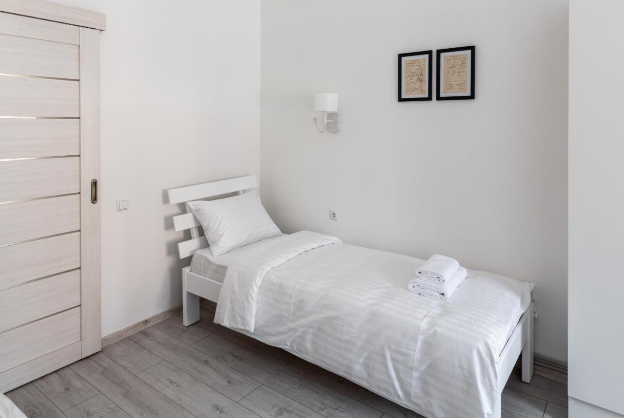Bookinist Apartment Львів Екстер'єр фото