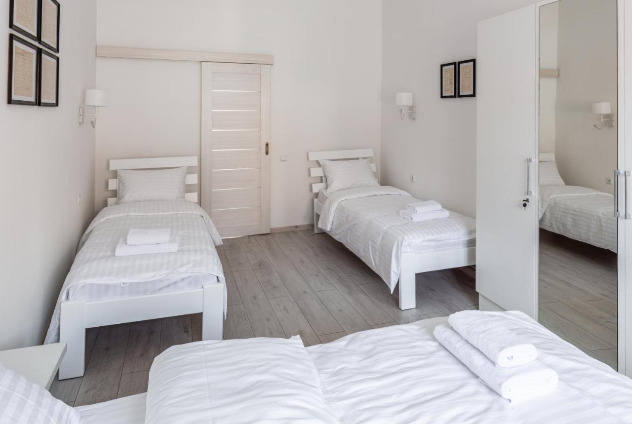 Bookinist Apartment Львів Екстер'єр фото