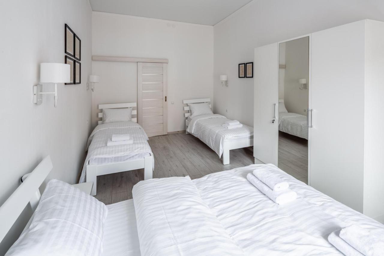 Bookinist Apartment Львів Екстер'єр фото